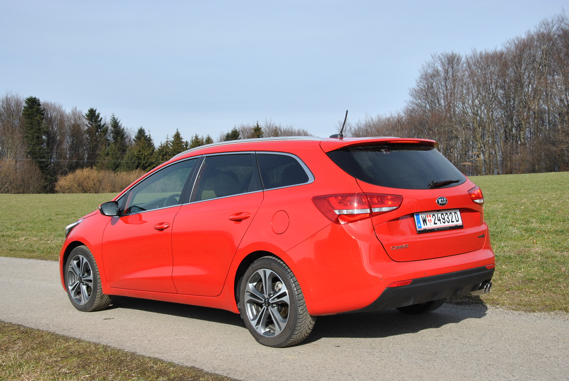 Универсал комплектация. Kia Ceed Sportswagon. Ceed SW gt 2020. Kia Ceed JD SW gt line. Kia Ceed gt line универсал.