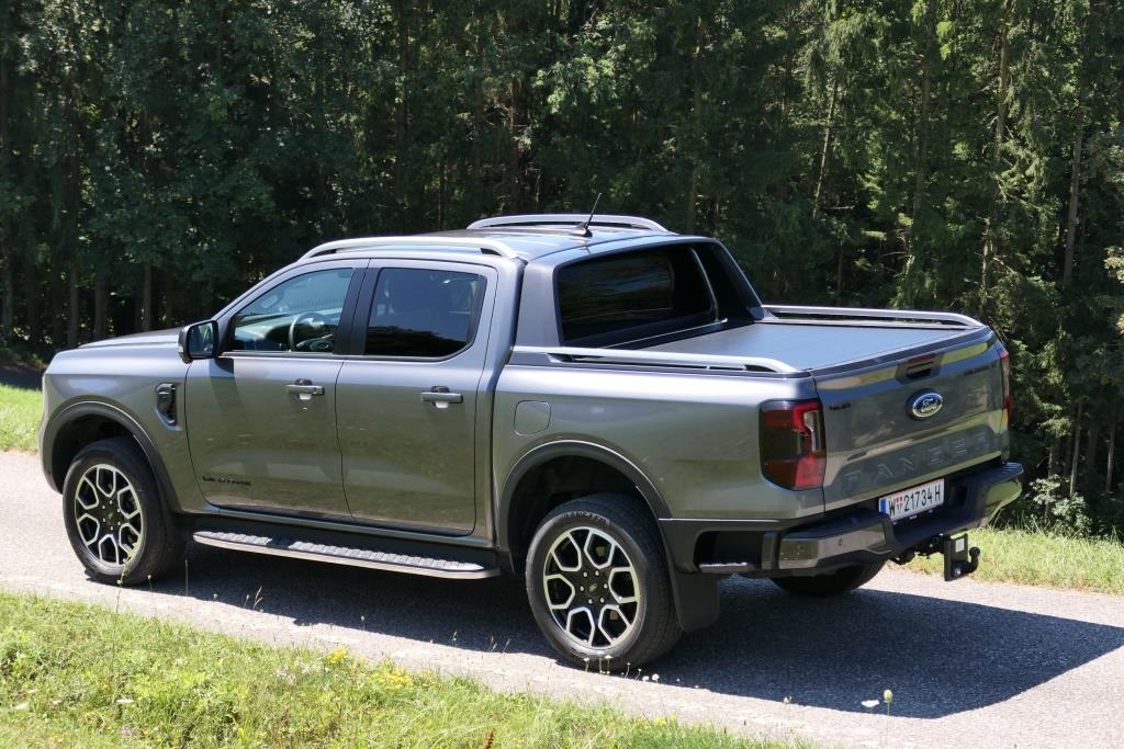 Der Ford Ranger Wildtrak, 2.0-Liter-EcoBlue-Diesel (205 PS) mit dem 10-Gang-Automatikgetriebe samt elektronisch gesteuerten, permanenten e-4WD-Allradantrieb im Guten Tag Österreich Autotest (Bildquelle: Thomas Resch)