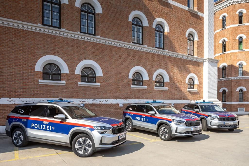 Österreichs Polizistinnen und Polizisten dürfen sich künftig über den Škoda Kodiaq 4x4 TDI DSG als neues Einsatzfahrzeug freuen (Bildquelle: Skoda Auto/Porsche Holding)