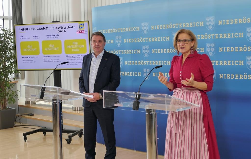 Landeshauptfrau Johanna Mikl-Leitner und Wirtschaftskammer-Präsident Wolfgang Ecker bei der Pressekonferenz zur neuen KI-Förderung in Niederösterreich (Bildquelle: Thomas Resch)