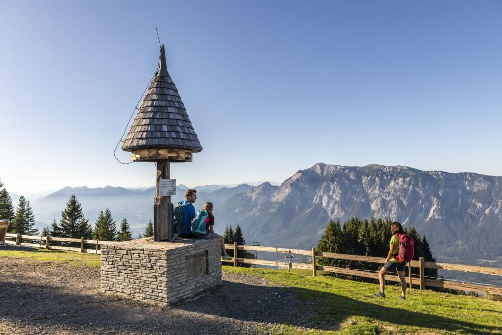 Im Sommer ist das Dreiländereck ein Familien-Erlebnisberg mit überregionaler Strahlkraft in einzigartiger Lage am Schnittpunkt dreier Länder, Sprachen und Kulturen