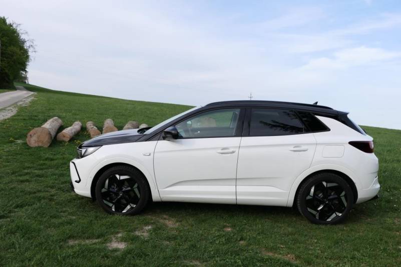 Der Opel Grandland Plug-in-Hybrid GSe im Guten Tag Österreich Autotest (Bildquelle: Thomas Resch)