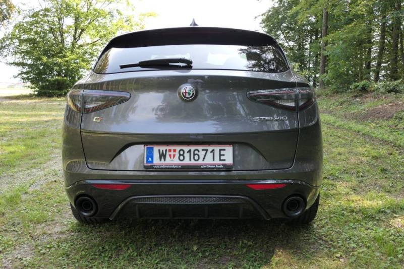 Der Alfa Romeo Stelvio Veloce 2.0 mit 280 PS und Allradantrieb im Guten Tag Österreich Autotest (Bildquelle: Thomas Resch)