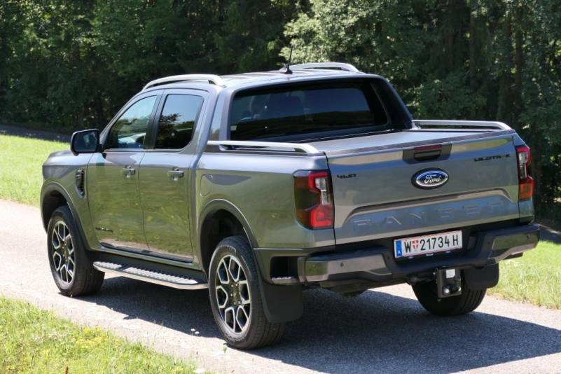 Der Ford Ranger Wildtrak, 2.0-Liter-EcoBlue-Diesel (205 PS) mit dem 10-Gang-Automatikgetriebe samt elektronisch gesteuerten, permanenten e-4WD-Allradantrieb im Guten Tag Österreich Autotest (Bildquelle: Thomas Resch)