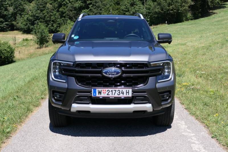 Der Ford Ranger Wildtrak, 2.0-Liter-EcoBlue-Diesel (205 PS) mit dem 10-Gang-Automatikgetriebe samt elektronisch gesteuerten, permanenten e-4WD-Allradantrieb im Guten Tag Österreich Autotest (Bildquelle: Thomas Resch)