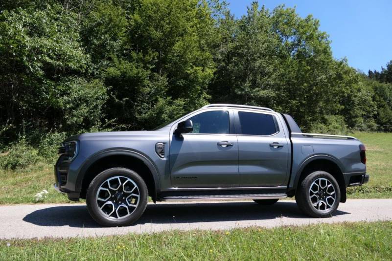 Der Ford Ranger Wildtrak, 2.0-Liter-EcoBlue-Diesel (205 PS) mit dem 10-Gang-Automatikgetriebe samt elektronisch gesteuerten, permanenten e-4WD-Allradantrieb im Guten Tag Österreich Autotest (Bildquelle: Thomas Resch)