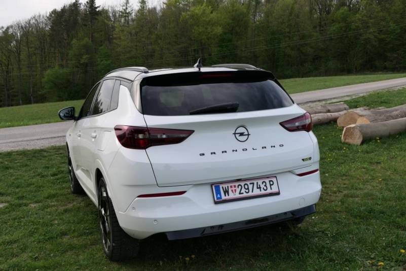 Der Opel Grandland Plug-in-Hybrid GSe im Guten Tag Österreich Autotest (Bildquelle: Thomas Resch)