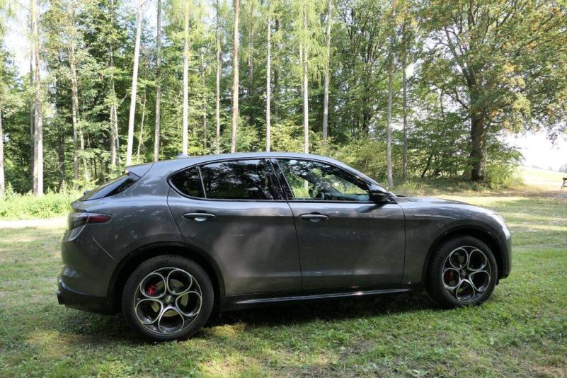 Der Alfa Romeo Stelvio Veloce 2.0 mit 280 PS und Allradantrieb im Guten Tag Österreich Autotest (Bildquelle: Thomas Resch)